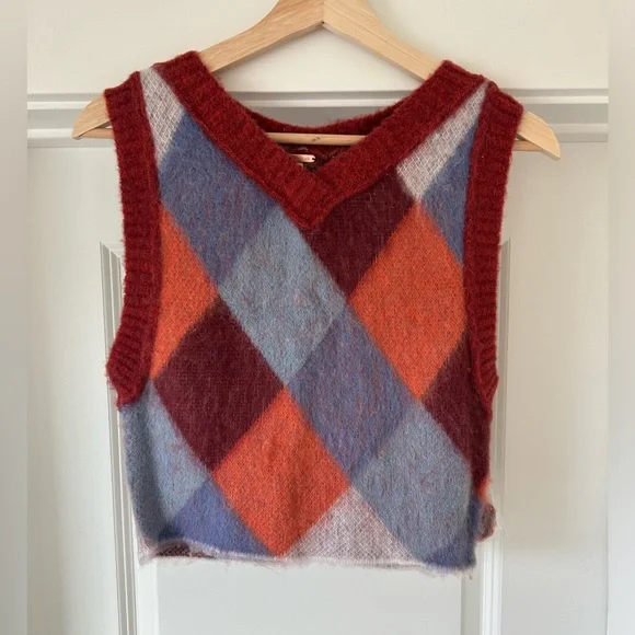 NWT Free People Argyle Quinn V-neck Wool blend Sweater Vest - Picture 5 of 10